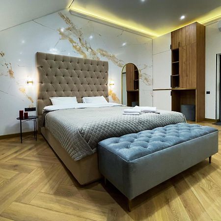 Myfreedom Lux Апартаменти Центр Вул Євгена Чикаленка 33 М Хрещатик Kiev Dış mekan fotoğraf