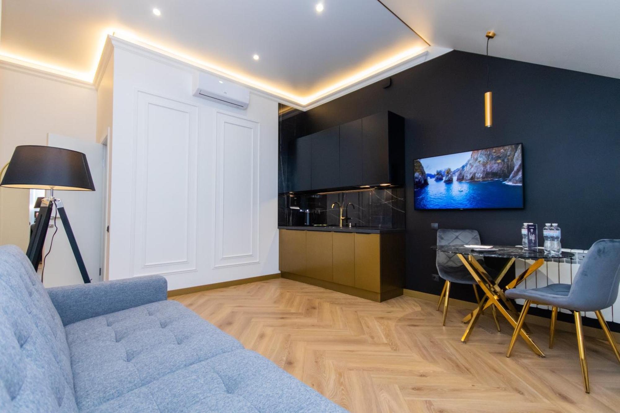 Myfreedom Lux Апартаменти Центр Вул Євгена Чикаленка 33 М Хрещатик Kiev Dış mekan fotoğraf