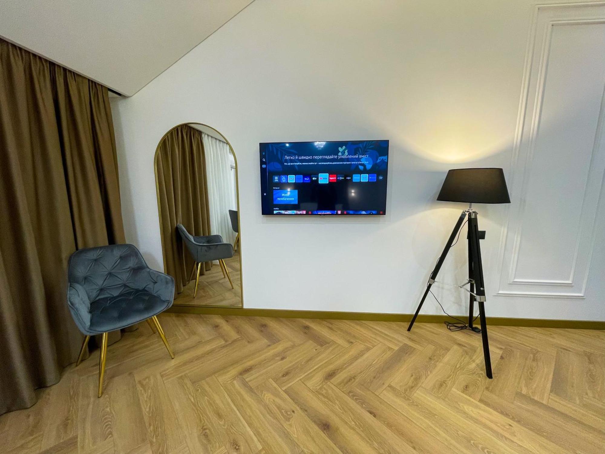 Myfreedom Lux Апартаменти Центр Вул Євгена Чикаленка 33 М Хрещатик Kiev Dış mekan fotoğraf